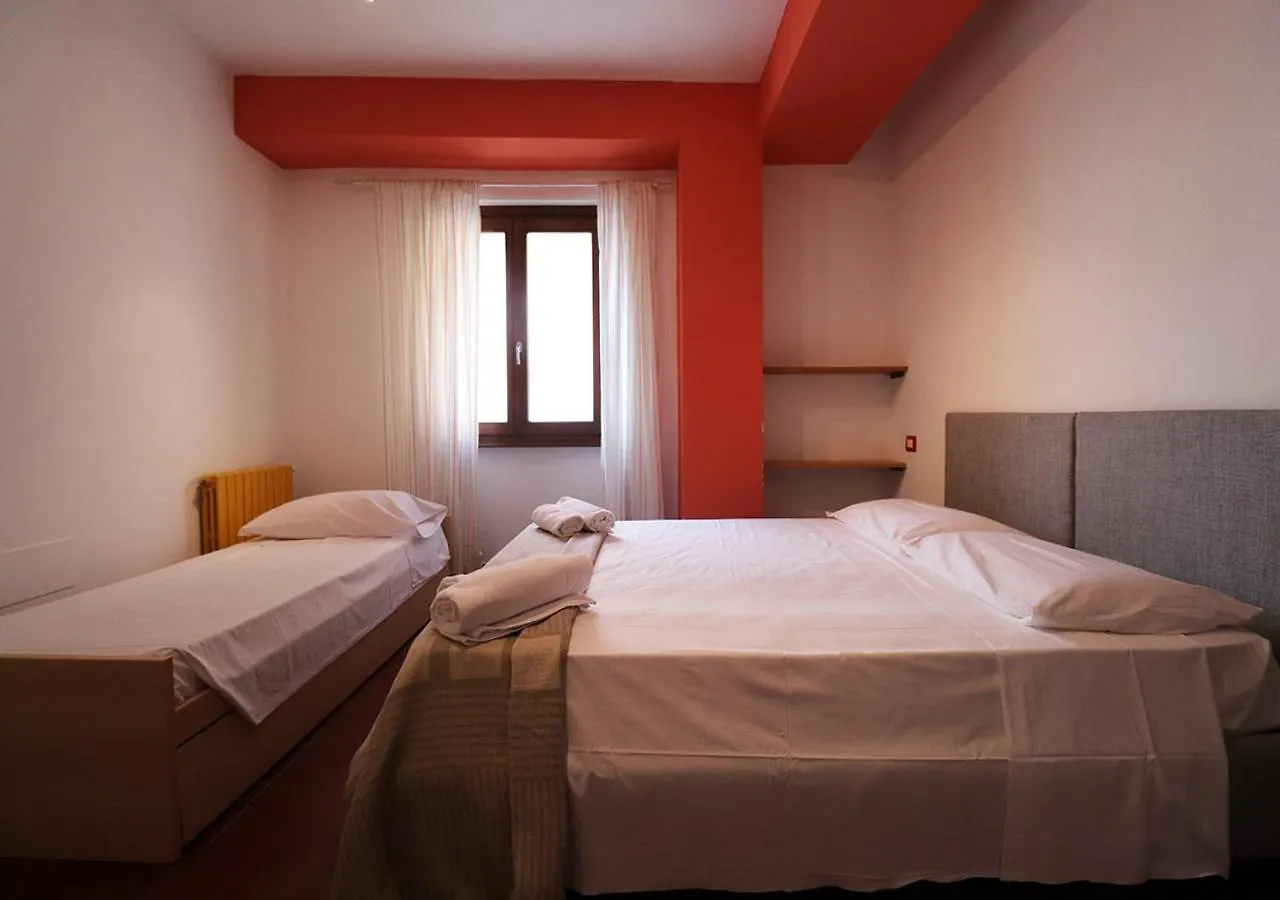 Murphy Rooms La Maddalena  0*, La Maddalena (Sassari) Italie